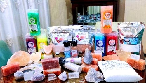 پک نمک معدنی اقتصادی (۱ کیلو نمک آبی سمنان ۲کیلو نمک صورتی ۲کیلو دلنمک جهرم)
